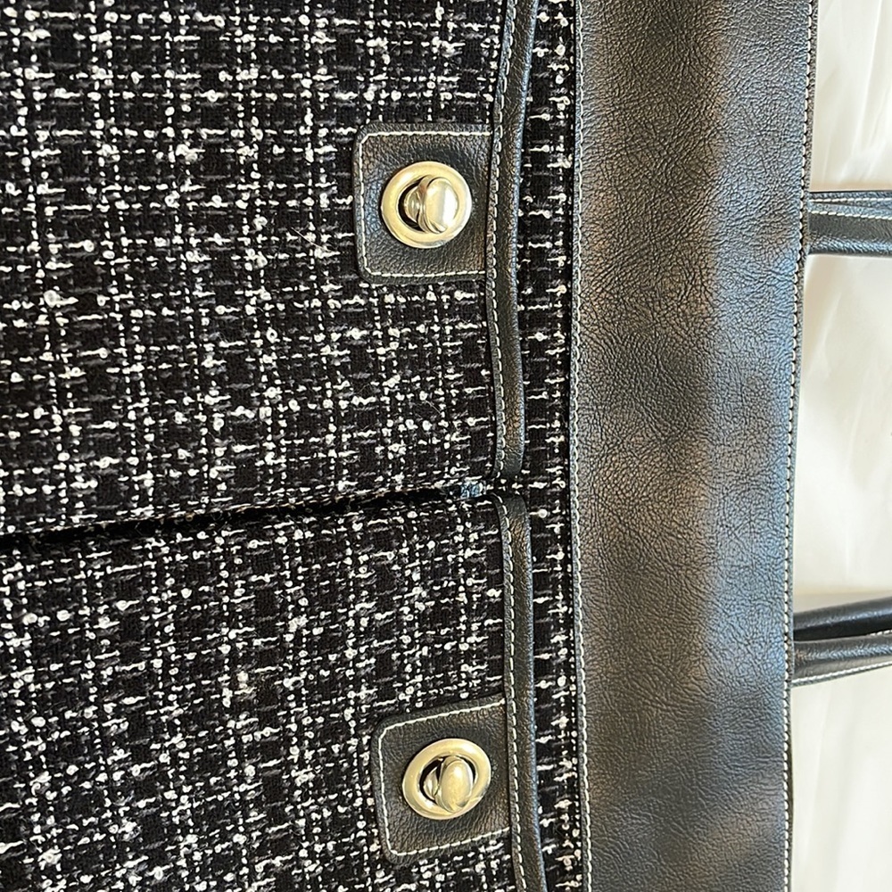 Estes Lauder women’s leather and tweed fabrics with 2 leather handles - Picture 3 of 9